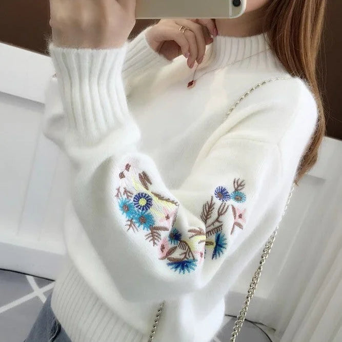Isola™ – Soft Embroidered Knit