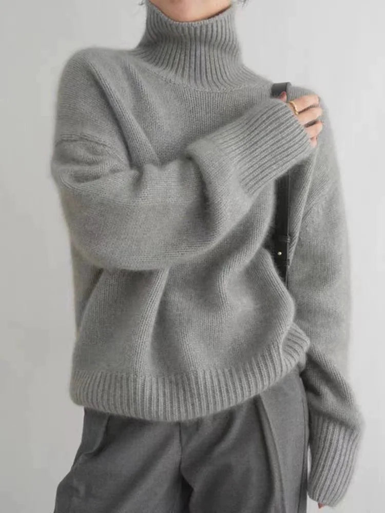 Isabella – Cashmere Turtleneck Sweater